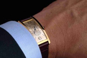 SIHH 2018 Replica Cartier Tank Cintrée Platinum Pink Or Yellow Gold Watch Review