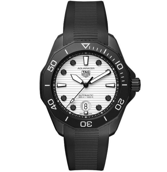 Description of The Replica TAG Heuer Aquaracer Professional 300 Night Diver Watches 1