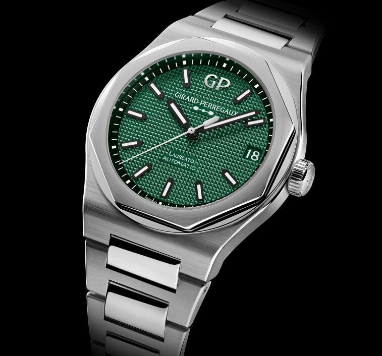 Introducing The Replica Girard-Perregaux Laureato Automatic Green Dial Steel 42mm Watches 3